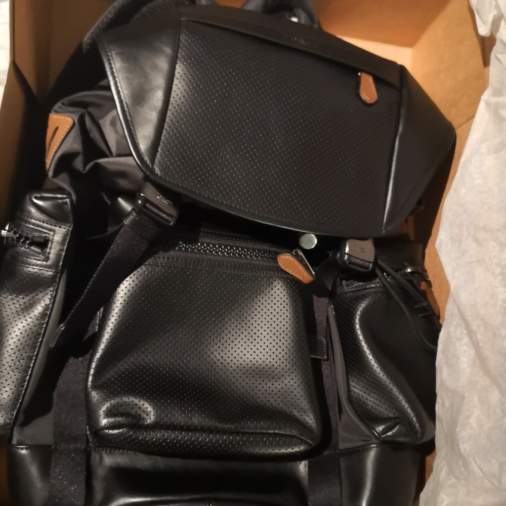 COACH BACKPACK - Picture 3 of 3